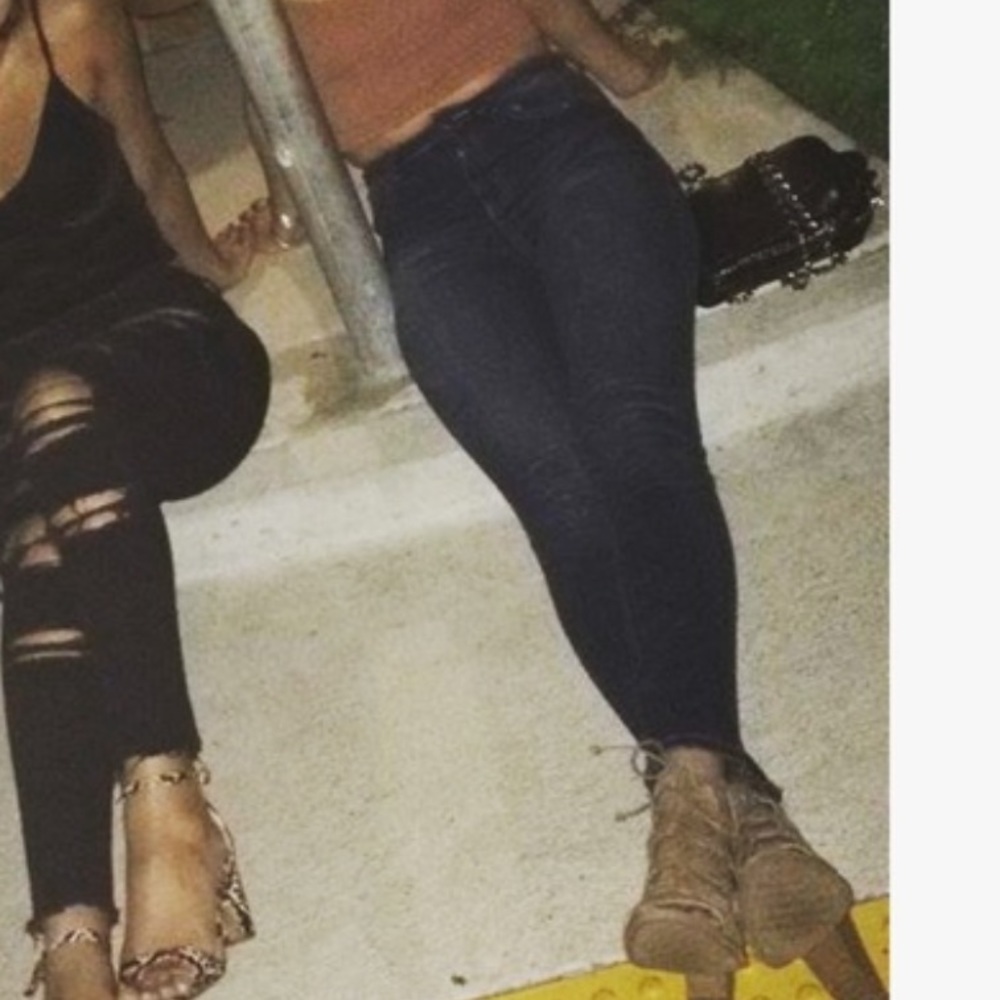High hi waisted skinny jeans